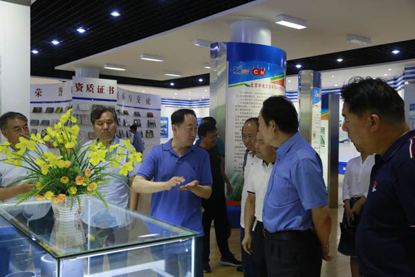 市政協(xié)副主席安石柱一行調研隆華：加快企業(yè)創(chuàng)新和服務能力