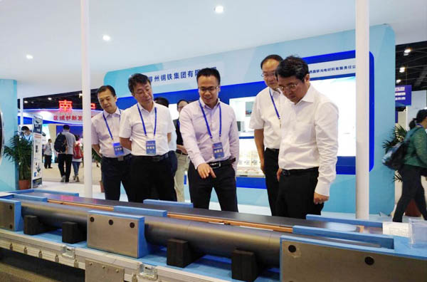 晶聯(lián)光電8.5代ITO靶材亮相廣西創(chuàng)新驅動成果展獲自治區(qū)鹿書記“點贊”